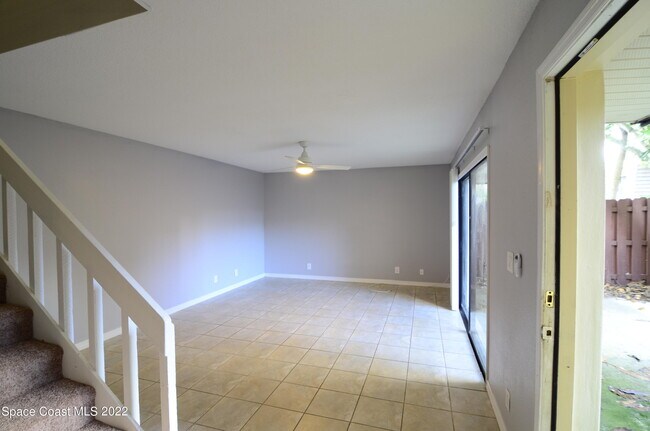 Building Photo - 3416 Vista Oaks Cir NE