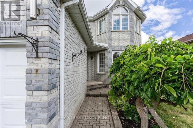 Building Photo - 62 Summerset Dr