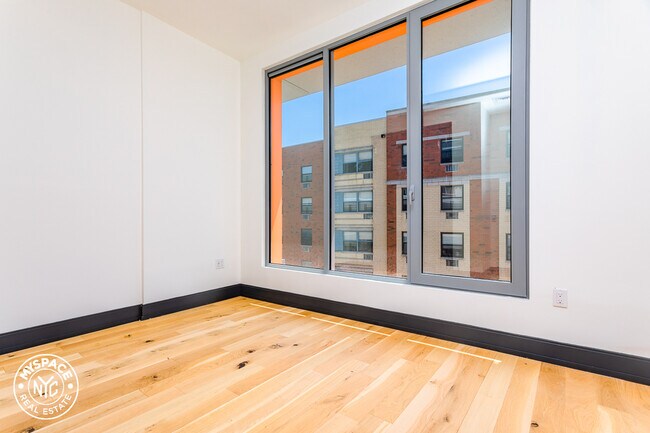 Foto del edificio - 520 Bushwick Ave
