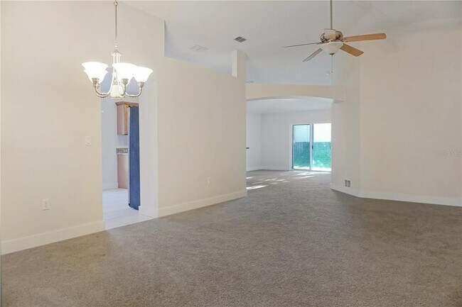 Foto del edificio - 357 Heather Hill Blvd