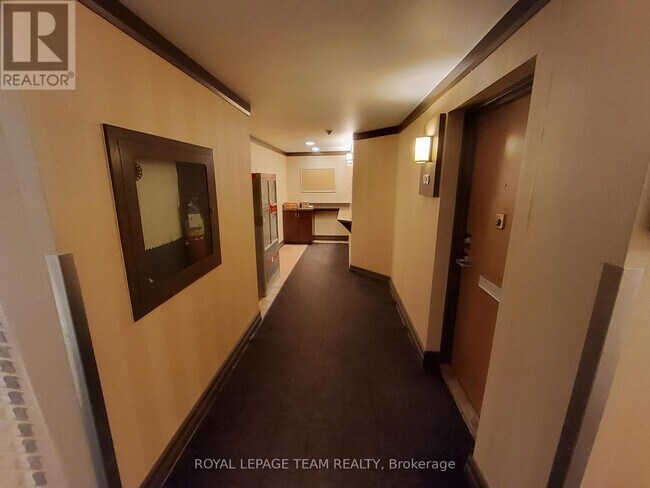 Building Photo - 50 Burnside Ave