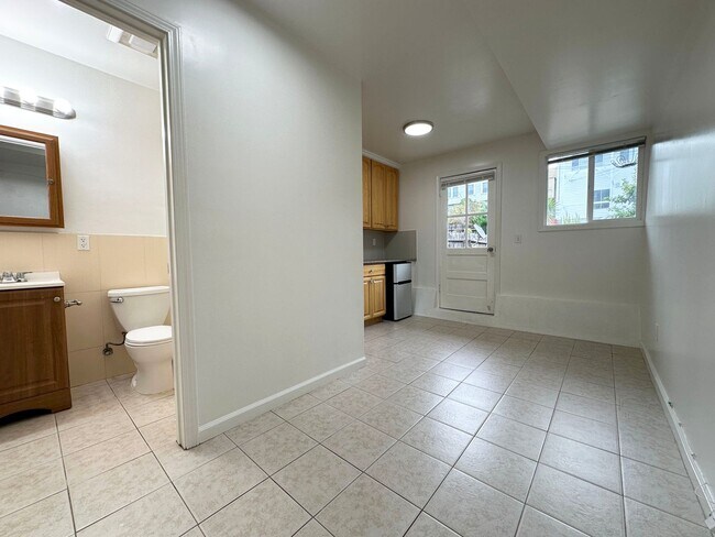 Foto del edificio - 2362-2364-2364 20th Ave