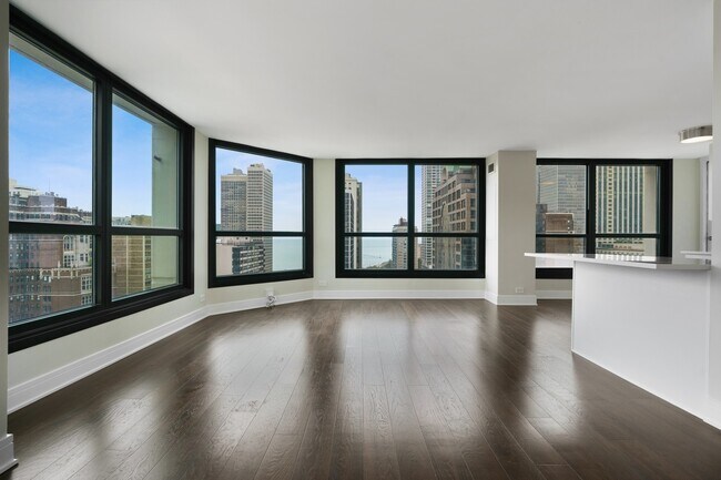Foto del edificio - 1030 N State St