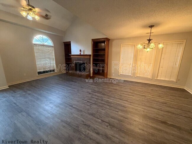 Foto del edificio - 1648 Beaver Trail Dr