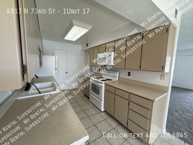 Foto del edificio - 4917 N 73rd St