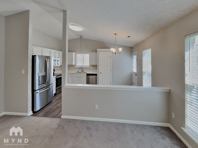 Building Photo - 7940 Travers Run Dr