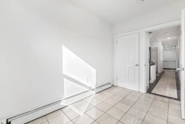 Foto del edificio - 571 Somerville Ave