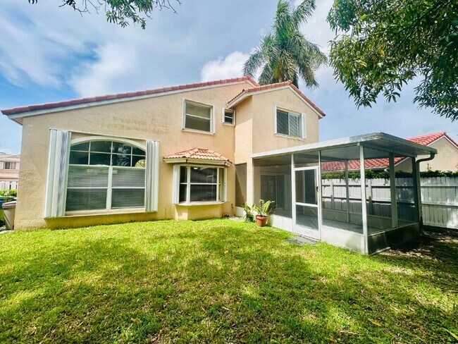 Foto del edificio - 18801 NW 12th St