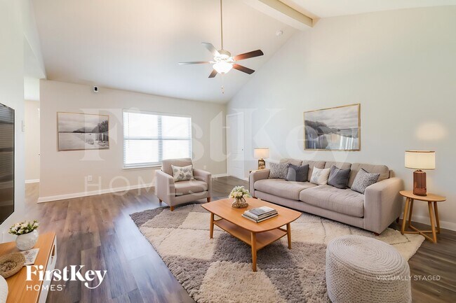 Foto del edificio - 14219 Chaps Dr