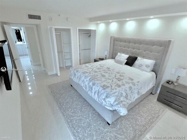 Foto del edificio - 3 br, 3 bath House - 19707 Turnberry Way A...