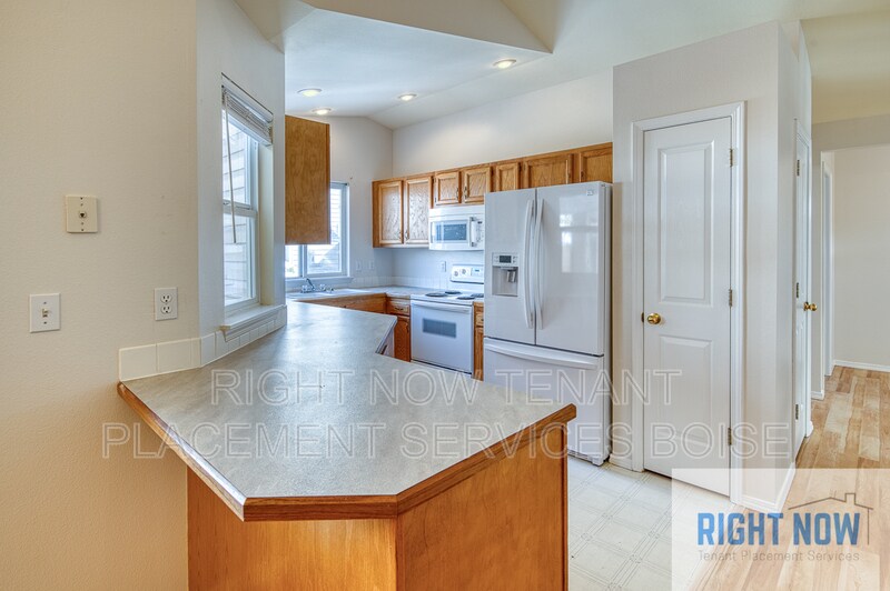 Primary Photo - 5601 S Caper Pl