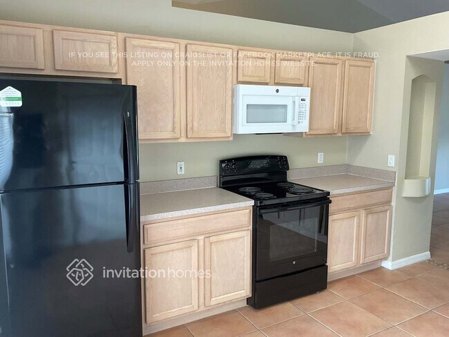Foto del edificio - 117 Hawthorne Ln NE