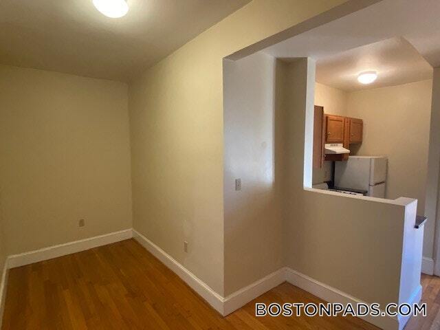 Building Photo - 38 Hemenway St