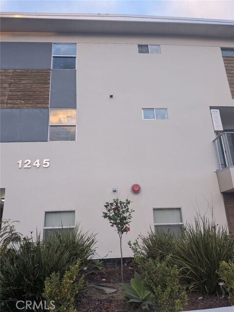 Foto del edificio - 1245 N New Hampshire Ave