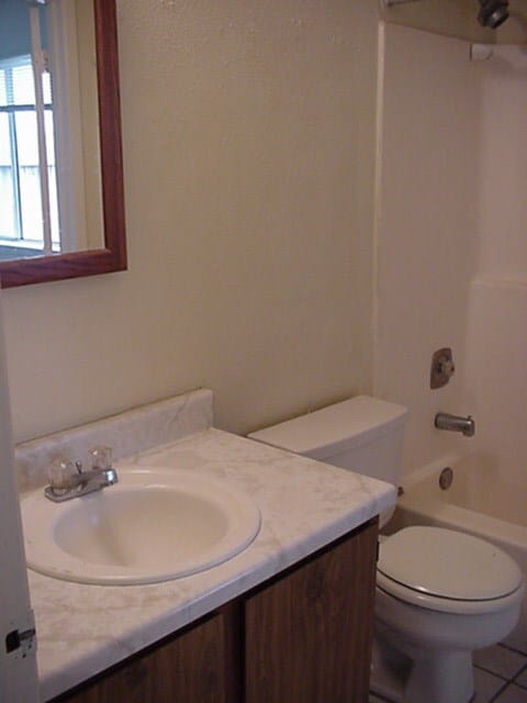 Building Photo - 6333 Northway Dr