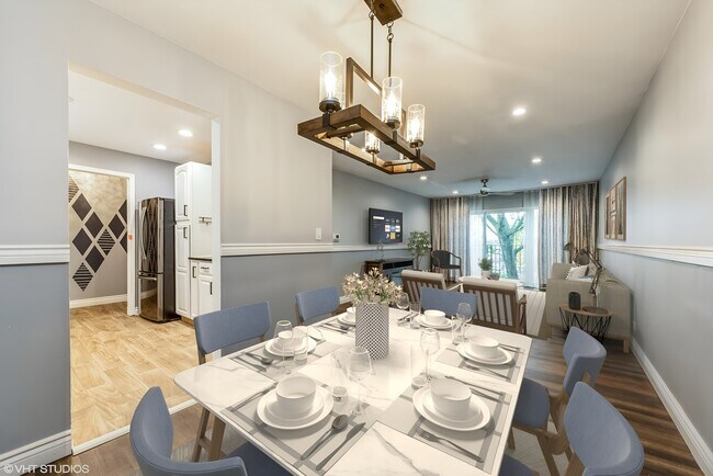 Foto del edificio - 5101 Carriage Way Dr