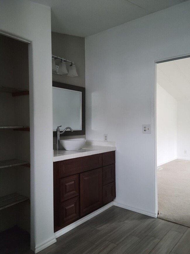 Foto del edificio - 930 NW Donahoo St