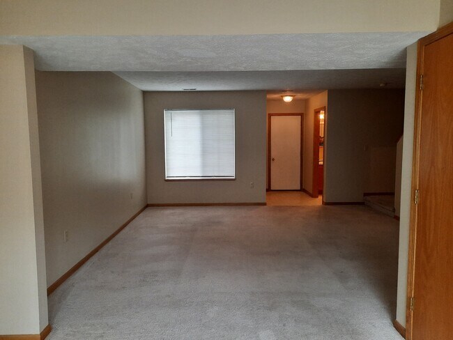 Building Photo - 1305 Trimble St