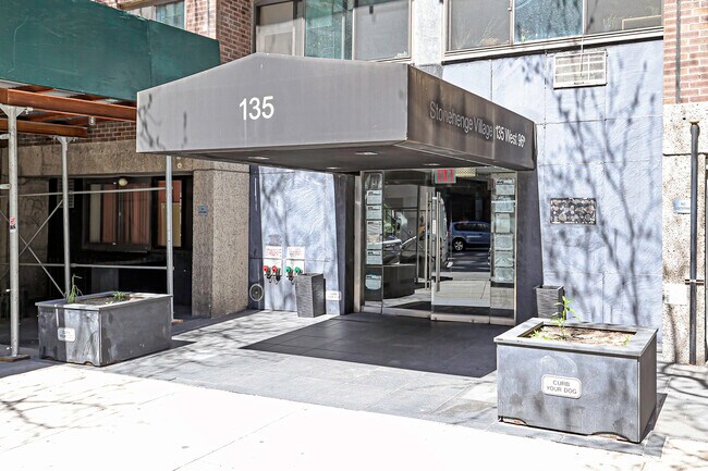 Entrance - 135 W 96th St