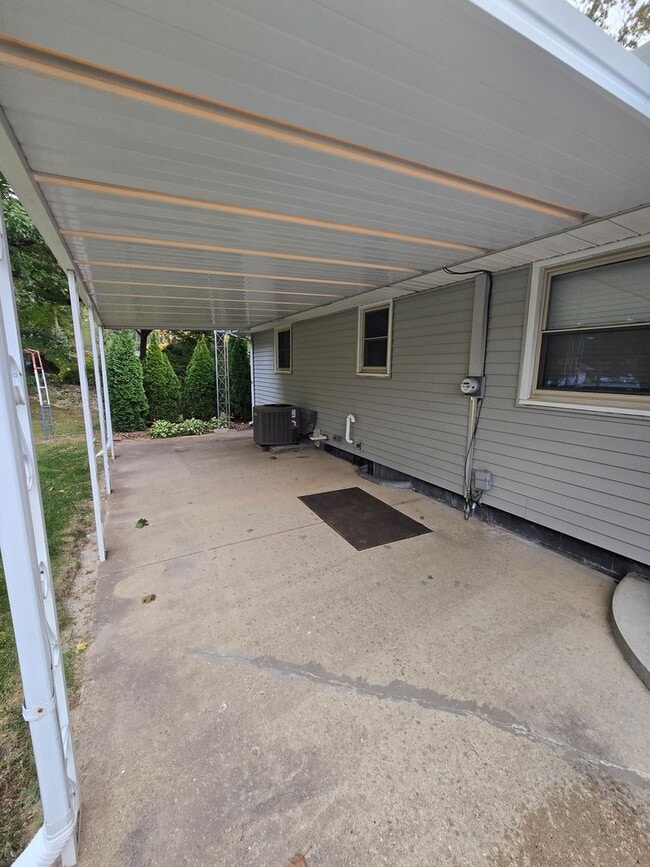 Foto del edificio - Recently renovated 3 bedroom ranch!