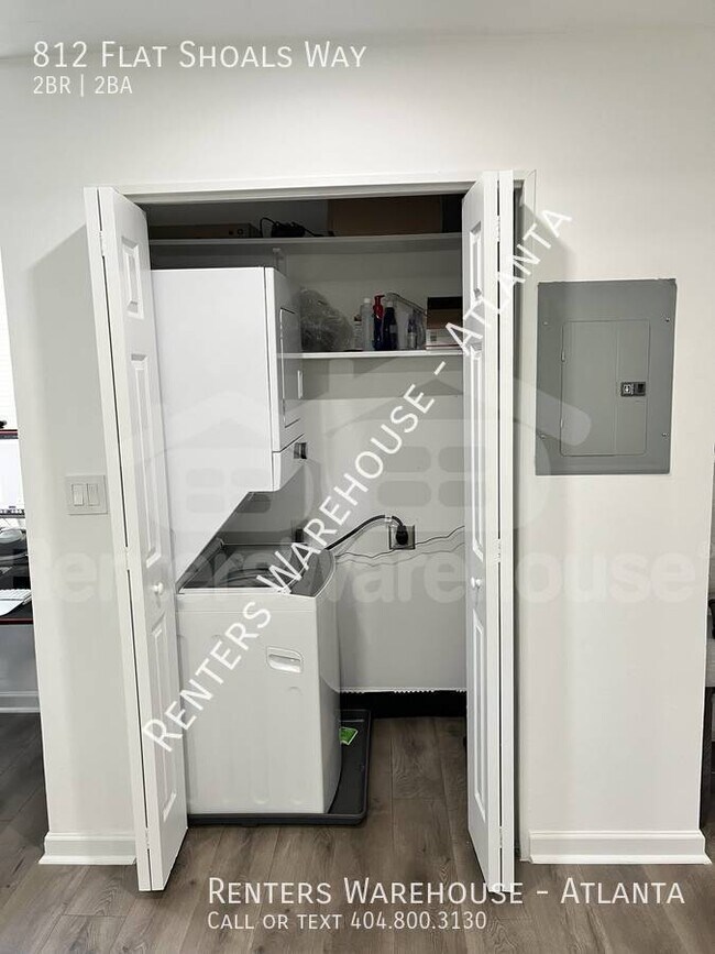 Foto del edificio - 812 Flat Shoals Way SE