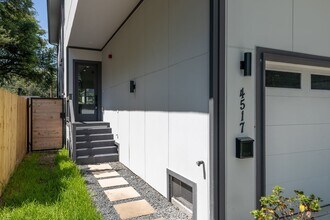 Building Photo - 4517 Larch Ln