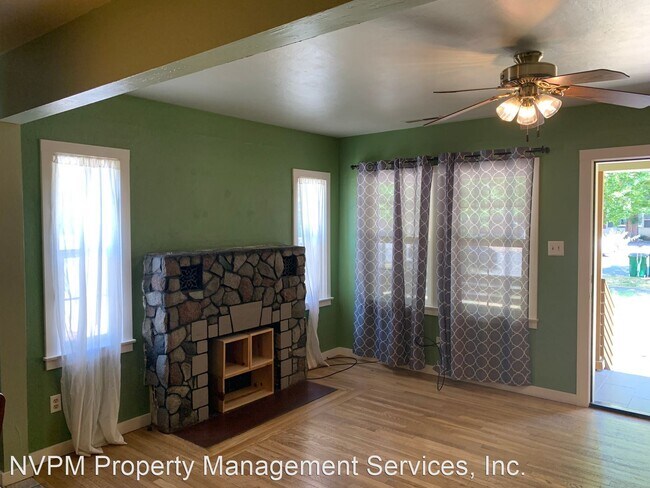 Building Photo - 4 br, 2 bath House - 1433 Oleander Avenue