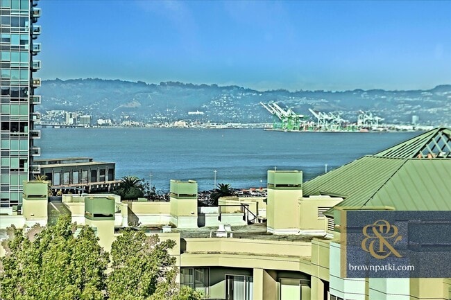 Building Photo - 301 Bryant St