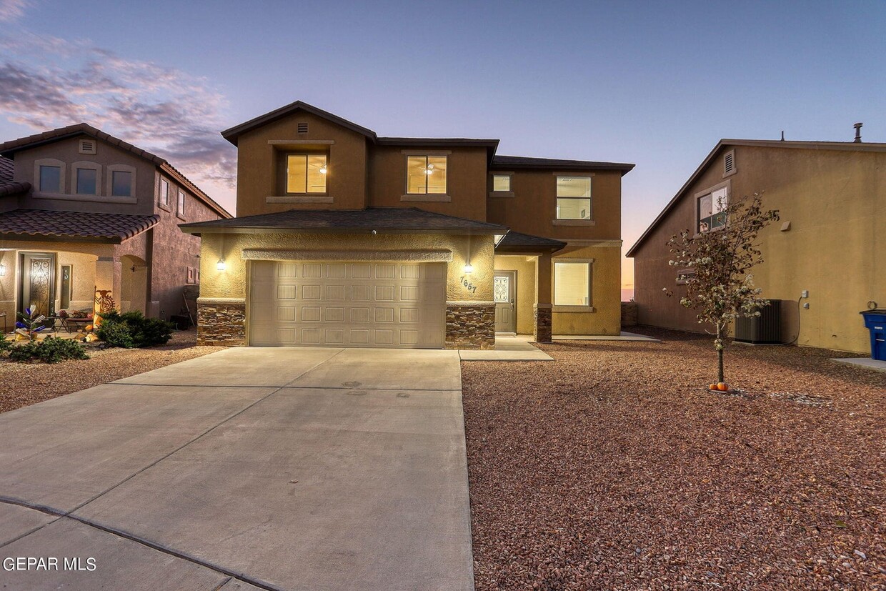 Foto principal - 7657 Mundy Creek Dr