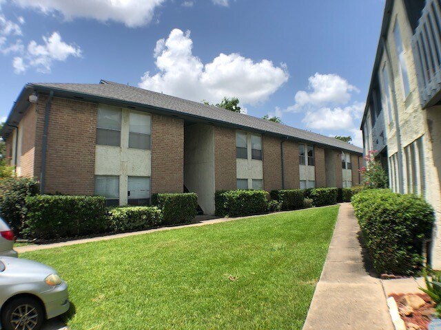 Foto del edificio - 8370 Jorine Dr