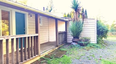 Building Photo - 42-KE642 N Bass Ct