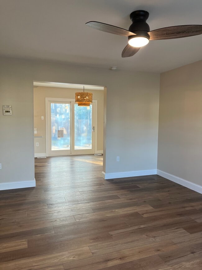 Building Photo - 186 Exton Rd