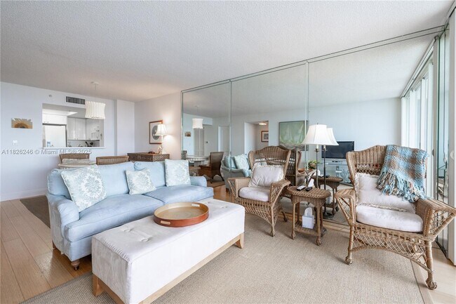 Foto del edificio - 1800 Sunset Harbour Dr