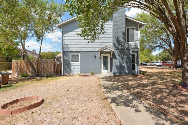 Foto del edificio - 6020 Westcreek Dr
