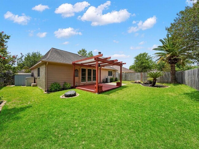 Foto del edificio - 22706 Garden Canyon Dr
