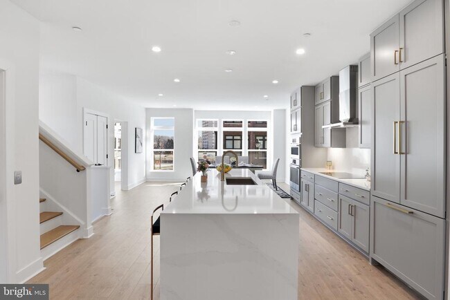 Foto del edificio - 5358 Zenith Overlook