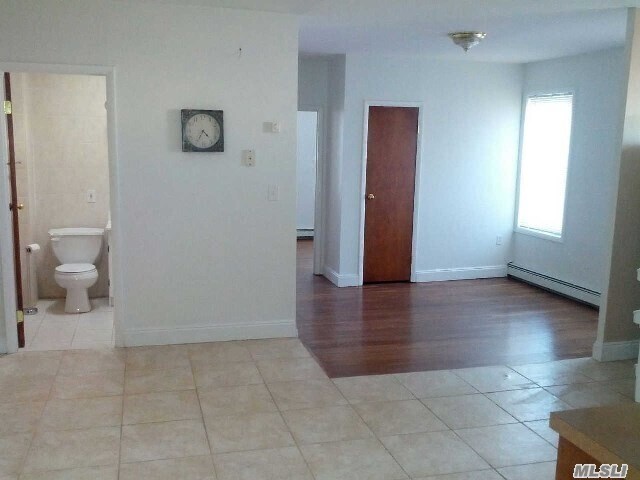 Foto principal - 1019 Jericho Turnpike