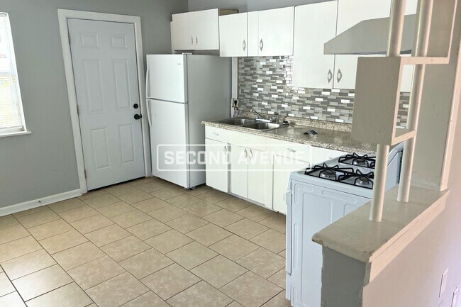 Foto del edificio - 1121 SE 18th ST