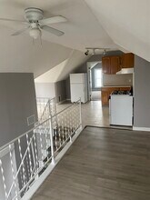 Building Photo - 12-14 Pendleton St