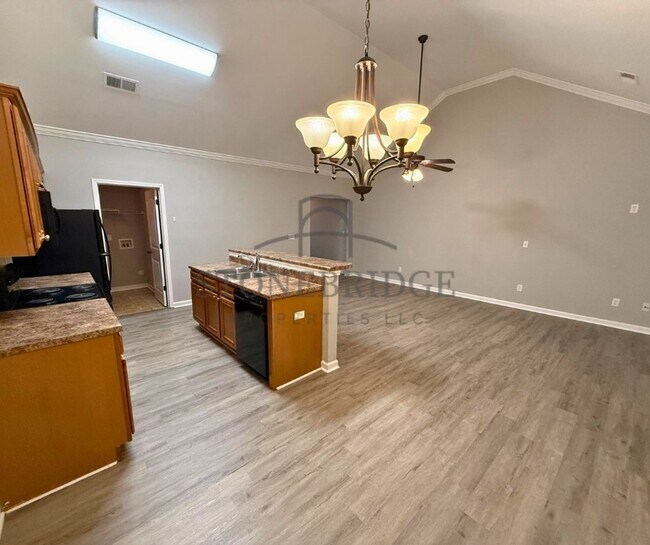 Building Photo - 2 bed, 2 bath, 1 level townhome in Calera