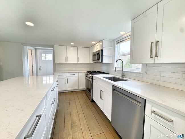 Foto del edificio - 112 Georgetown Rd