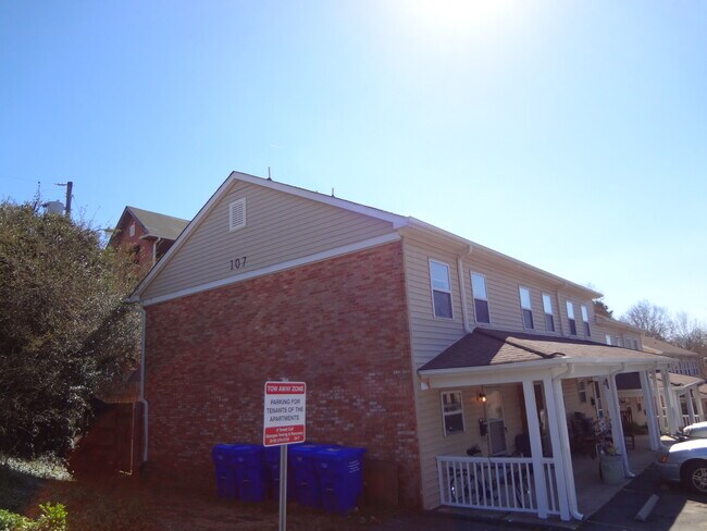 Exterior - 107 W Main St
