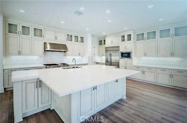 Building Photo - 17302 Eucalyptus Ln