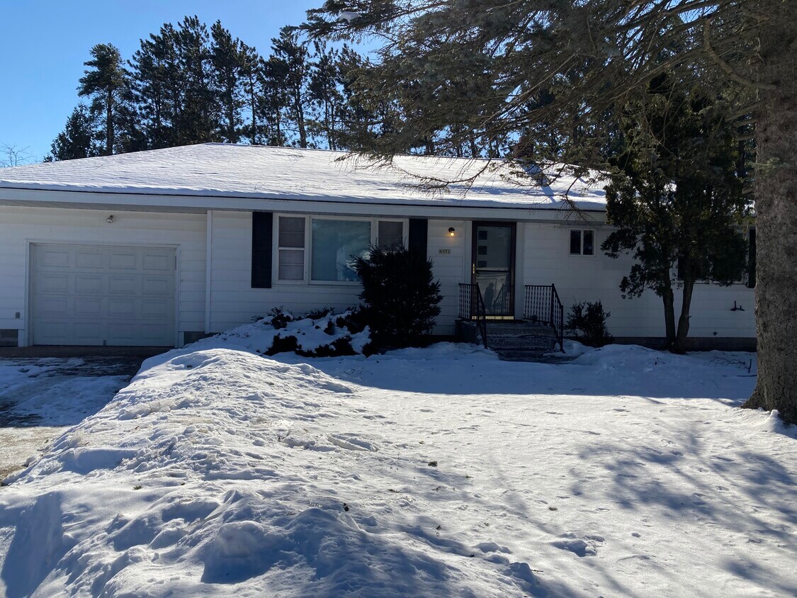Primary Photo - 4051 Kennedy Dr