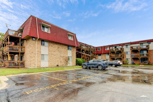 Building Photo - 1870 Tall Oaks Dr