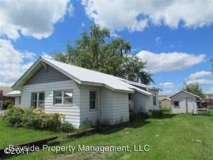 Foto principal - 3 br, 1 bath House - 38626 5th St W