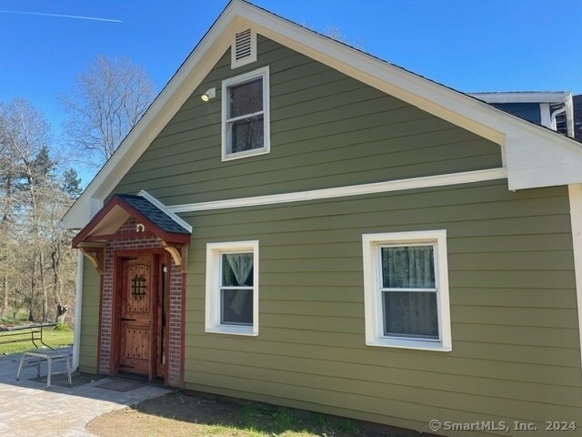 Building Photo - 446 Fall Mountain Rd