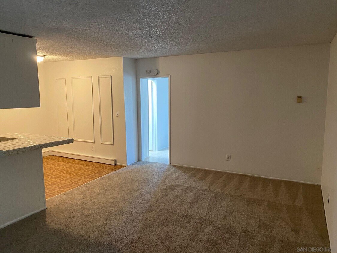 Primary Photo - 930 B Ave