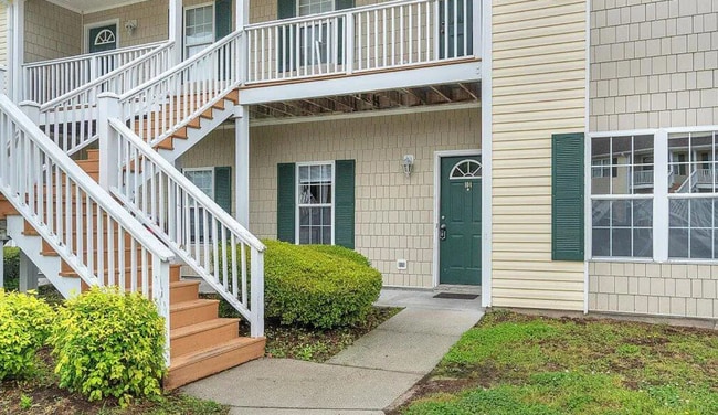 Building Photo - 4629 McClelland Dr