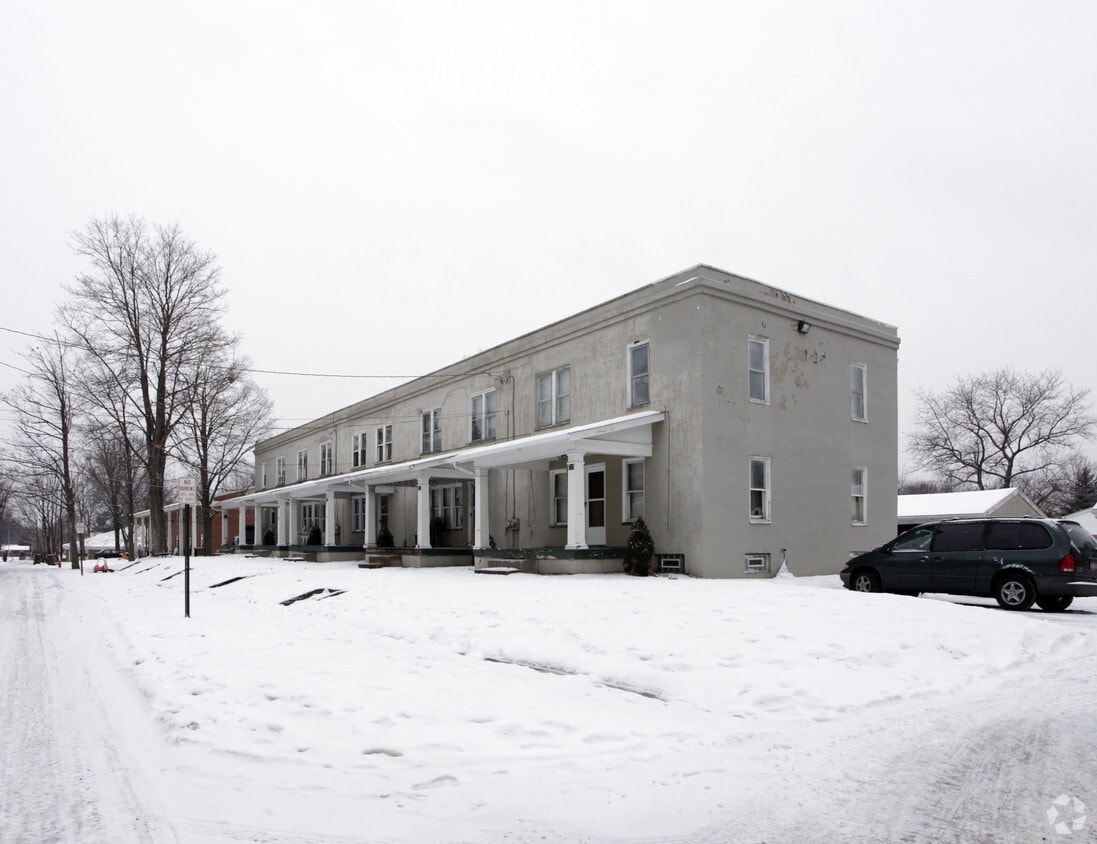 Building Photo - 115-123 Louis Ave